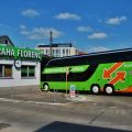 Nádraží Florenc jako důležitý uzel expanze FlixBusu, vypravuje z něj přes 750 odjezdů týdně