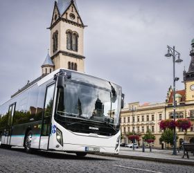 Kvalita za atraktivní cenu: Scania uvádí zcela novou řadu autobusů Fencer