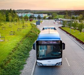 Pět autobusů Solaris na vodíkový pohon pro italskou Mantovu