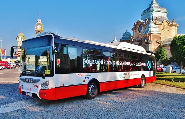 IVECO URBANWAY, městský autobus s pohonem na stlačený zemní plyn (CNG) foto: Zdeněk Nesveda