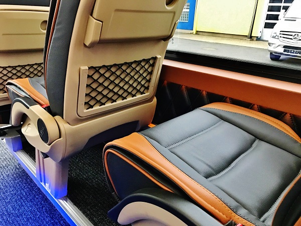 Mercedes - Benz Sprinter 519 CDI 19 +1 pro společnost RUBEŠ autobusová zájezdová doprava ( foto: KHMC)
