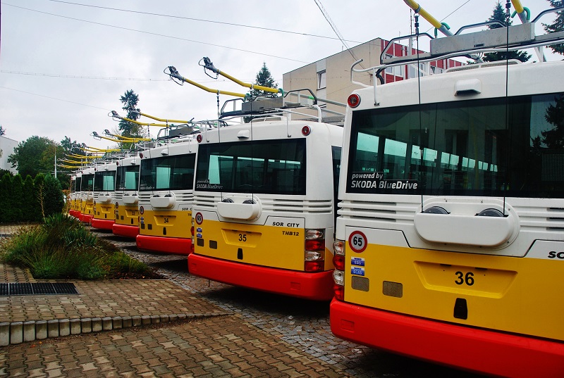 Devět nových moderních parciálních trolejbusů Škoda 30 Tr – SOR TBN 12 (foto: Zdeněk Nesveda)