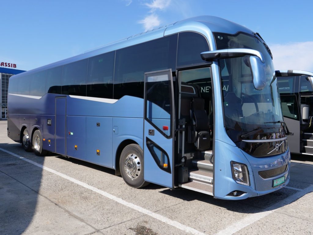 Volvo 9900