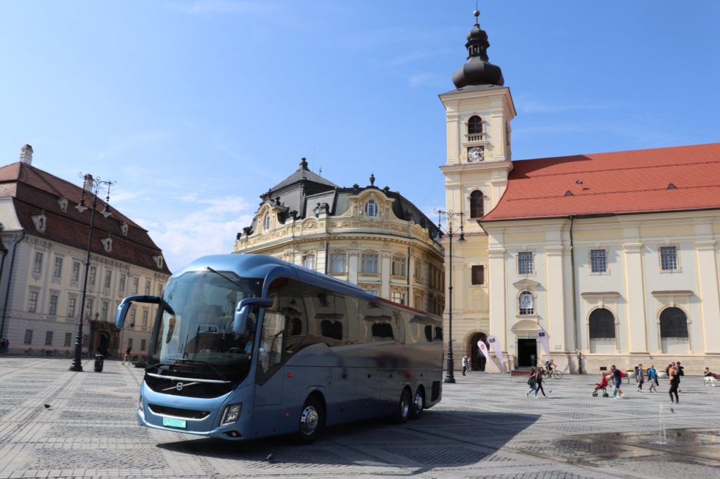 Volvo 9900