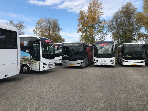 Autobusy Isuzu 2019