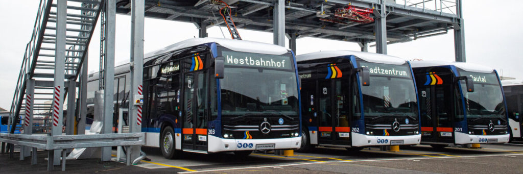 Jenaer Nahverkehr GmbH je prvním dopravcem, který obdržel tři vozidla eCitaro s „Modrým andělem“
