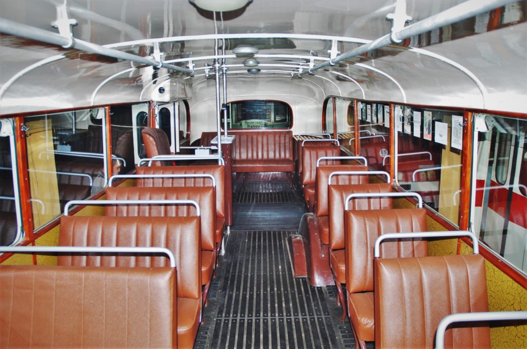 Poválečný československý autobus Škoda 706 RO 1951 ve sbírce muzea DPP (foto: Zdeněk Nesveda) 