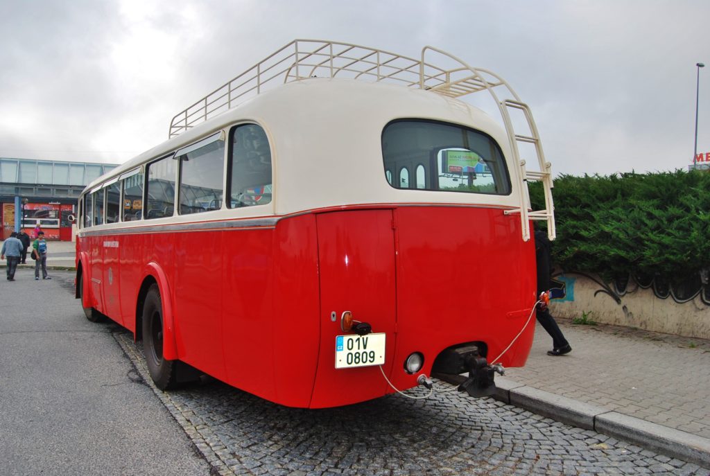 Poválečný československý autobus Škoda 706 RO 1951 ve sbírce muzea DPP (foto: Zdeněk Nesveda) 