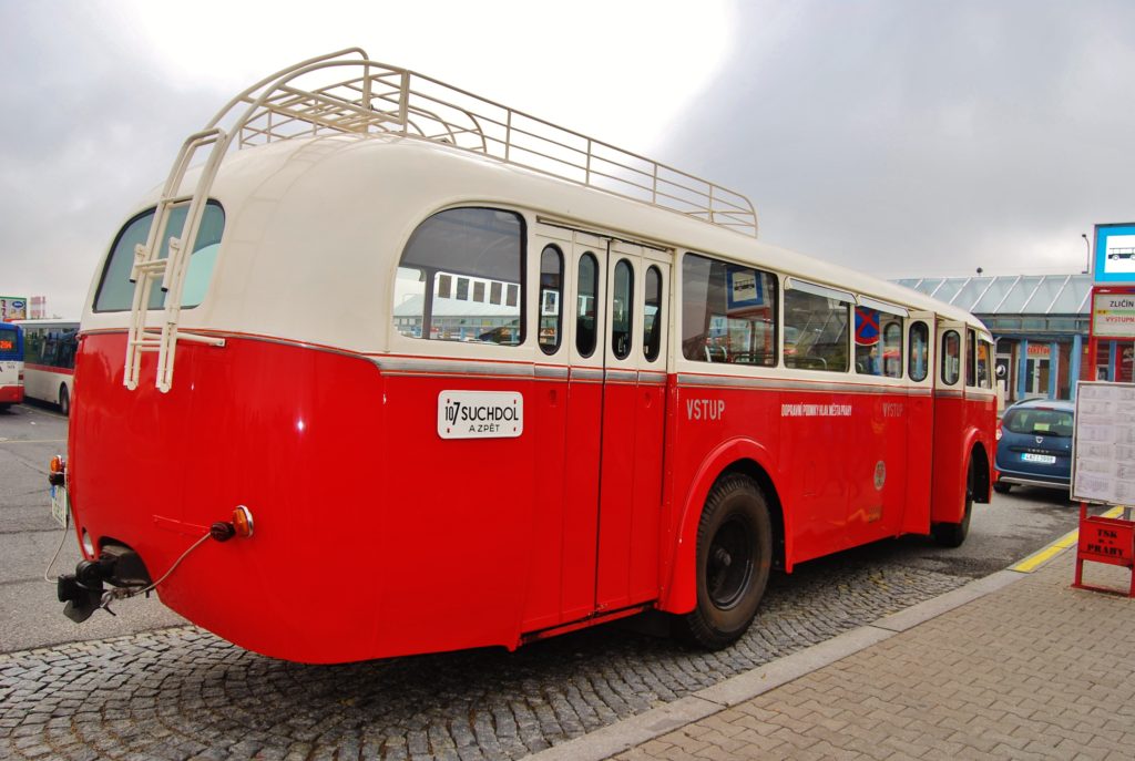 Poválečný československý autobus Škoda 706 RO 1951 ve sbírce muzea DPP (foto: Zdeněk Nesveda) 